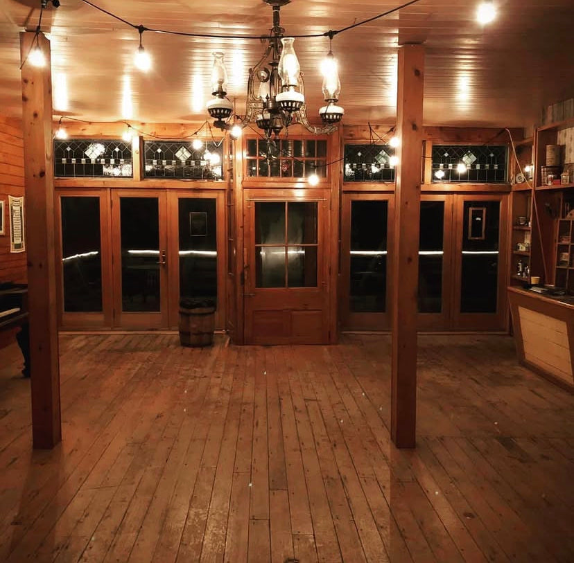 SILVER ISLET GENERAL STORE PAINT NIGHT!